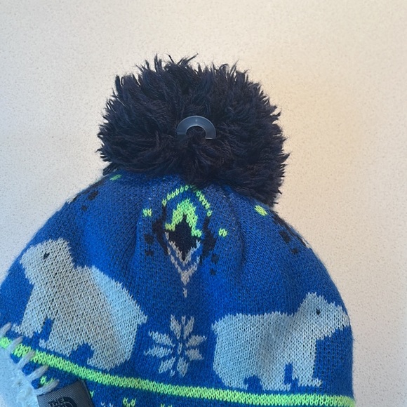 The North Face Infant Polar Bear Ear Flap Beanie | Size 0-6 months - Picture 3 of 7